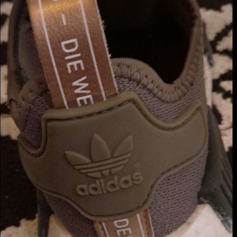 Barely worn, like new six in a half shoe